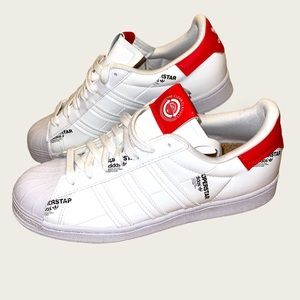 Like NEW Adidas superstar primegreen size 8M
